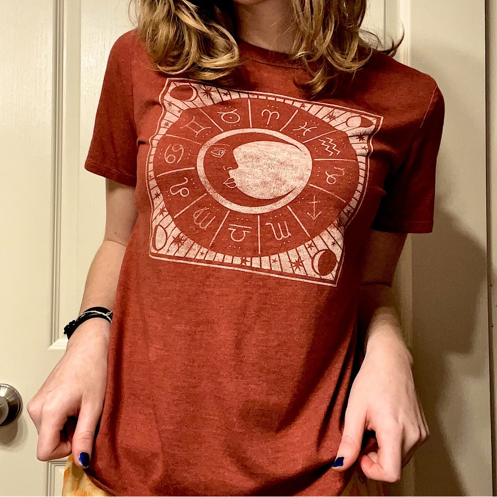 BAGGY HOROSCOPE T SHIRT